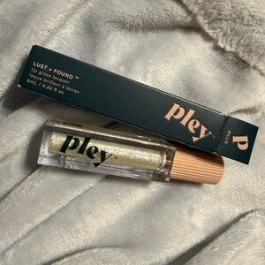 New - Pley lust & found lipgloss - Billie ✨